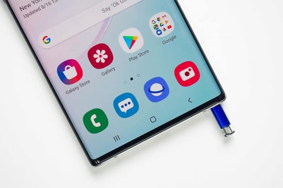 Jeśli masz telefon Samsung, możesz również łatwo zobaczyć ukryte pliki